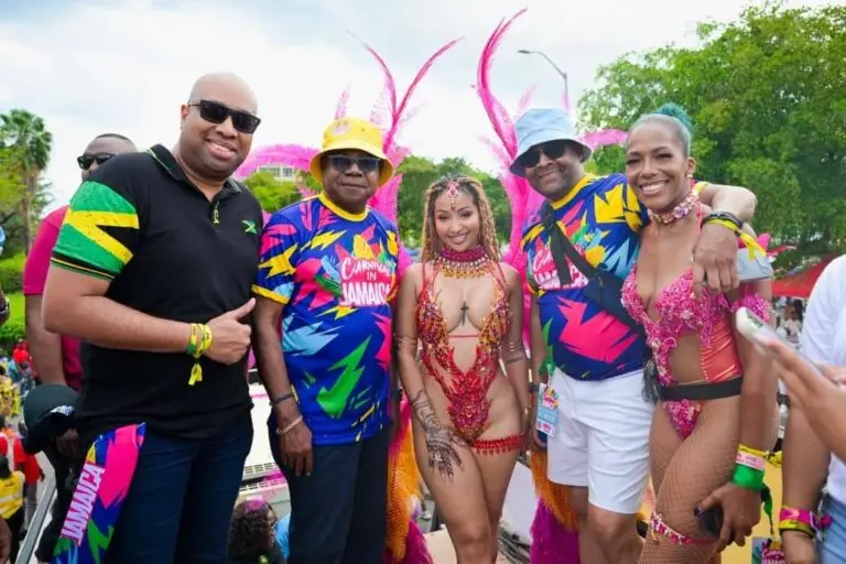 State minister in the Ministry of Industry, Investment and Commerce Delano Seiveright (left) shares lens time with (from second left) Minister of Tourism Edmund Bartlett; recording artiste Chinsea Linda “Shenseea” Lee; Director of Tourism Donovan White; and Fiona Fennell, public relations and communications officer at the Jamaica Tourist Board, during Jamaica Carnival on Sunday.
